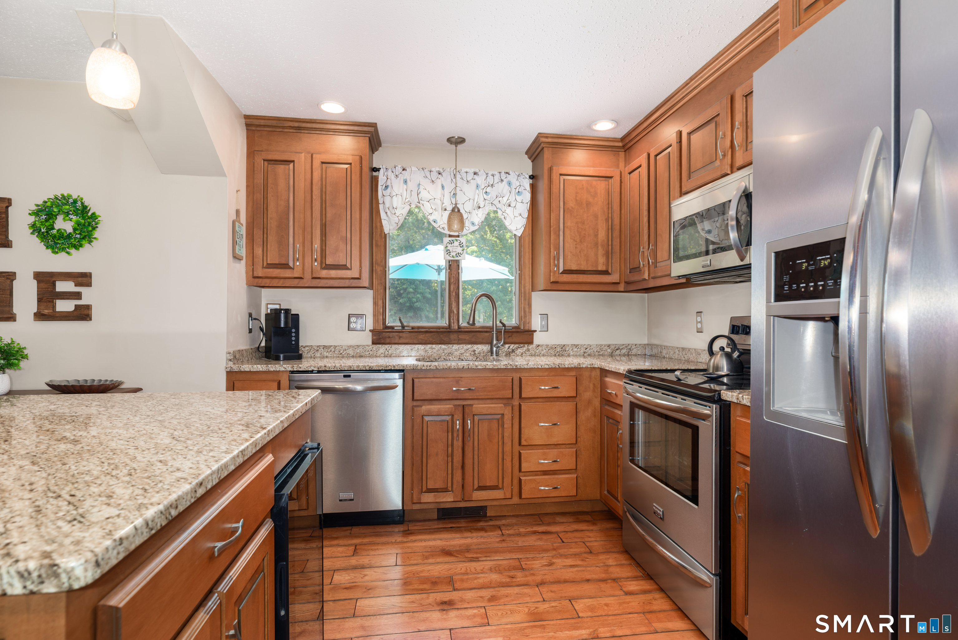 81 White Oak Drive Southington CT 06489