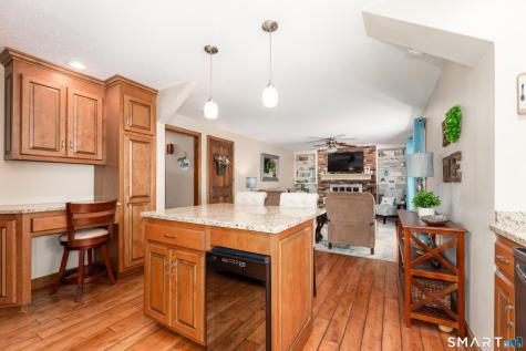81 White Oak Drive Southington CT 06489