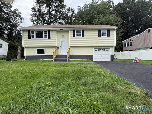 17 Forest Lane Bloomfield CT 06002