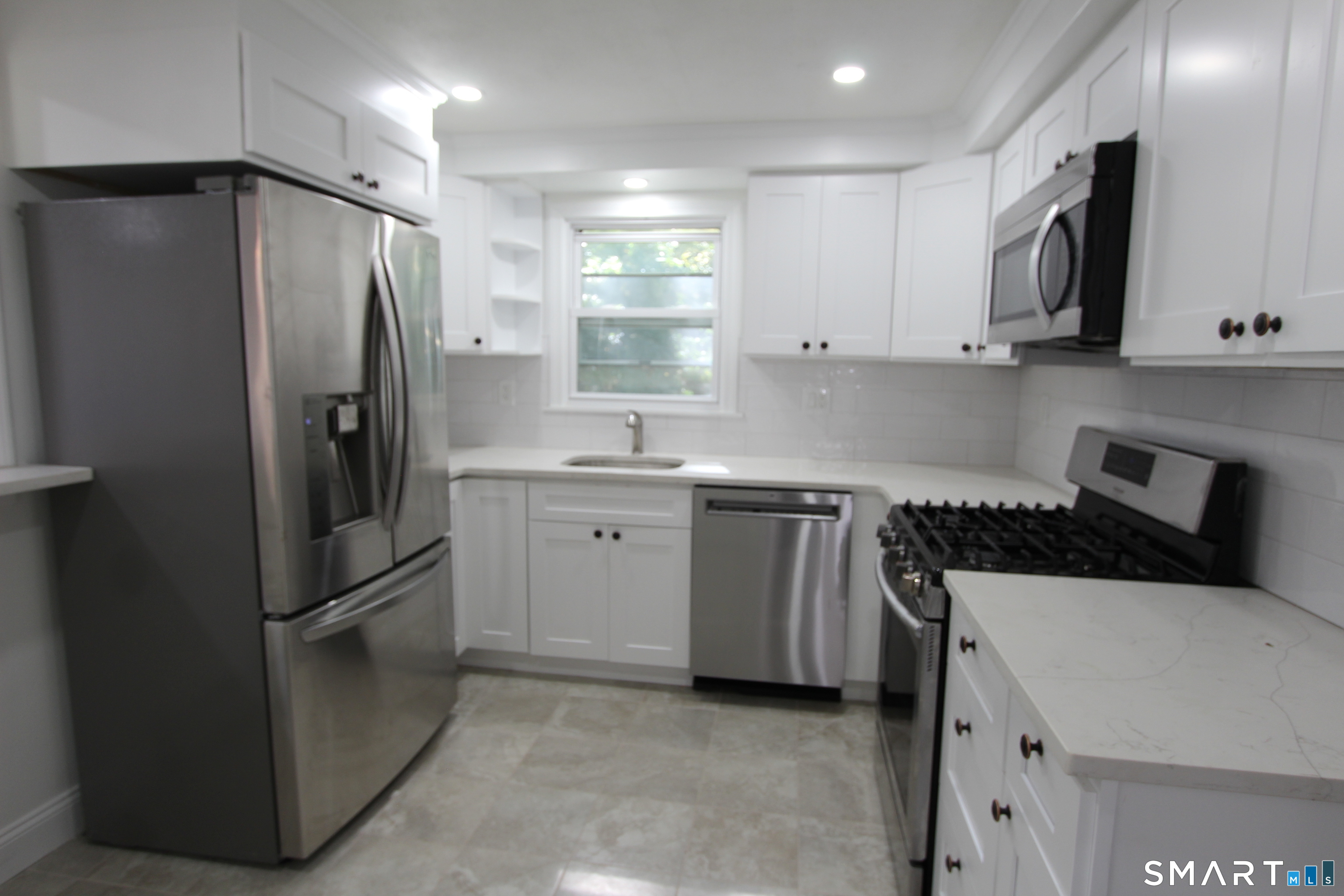 17 Forest Lane Bloomfield CT 06002