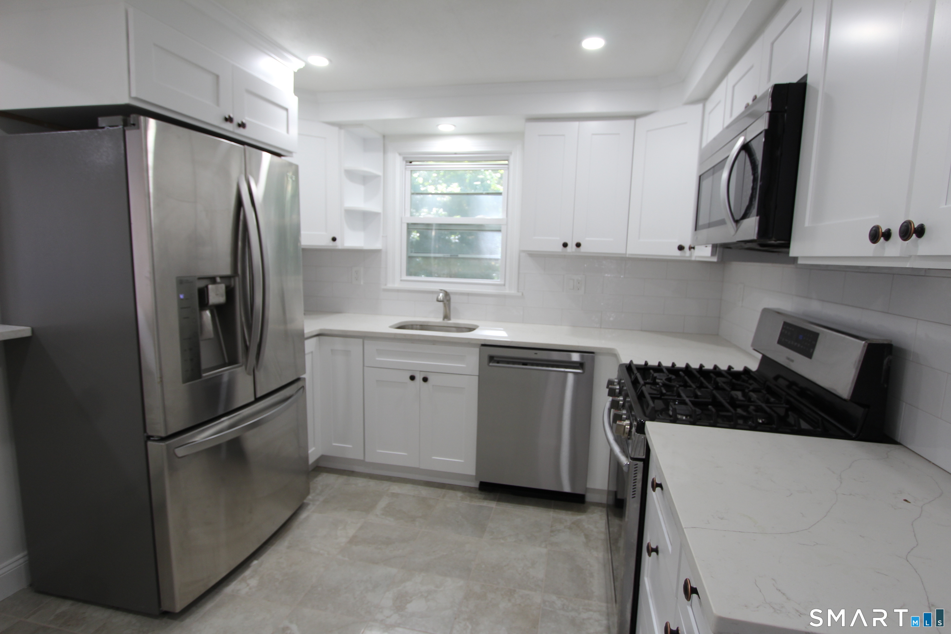 17 Forest Lane Bloomfield CT 06002