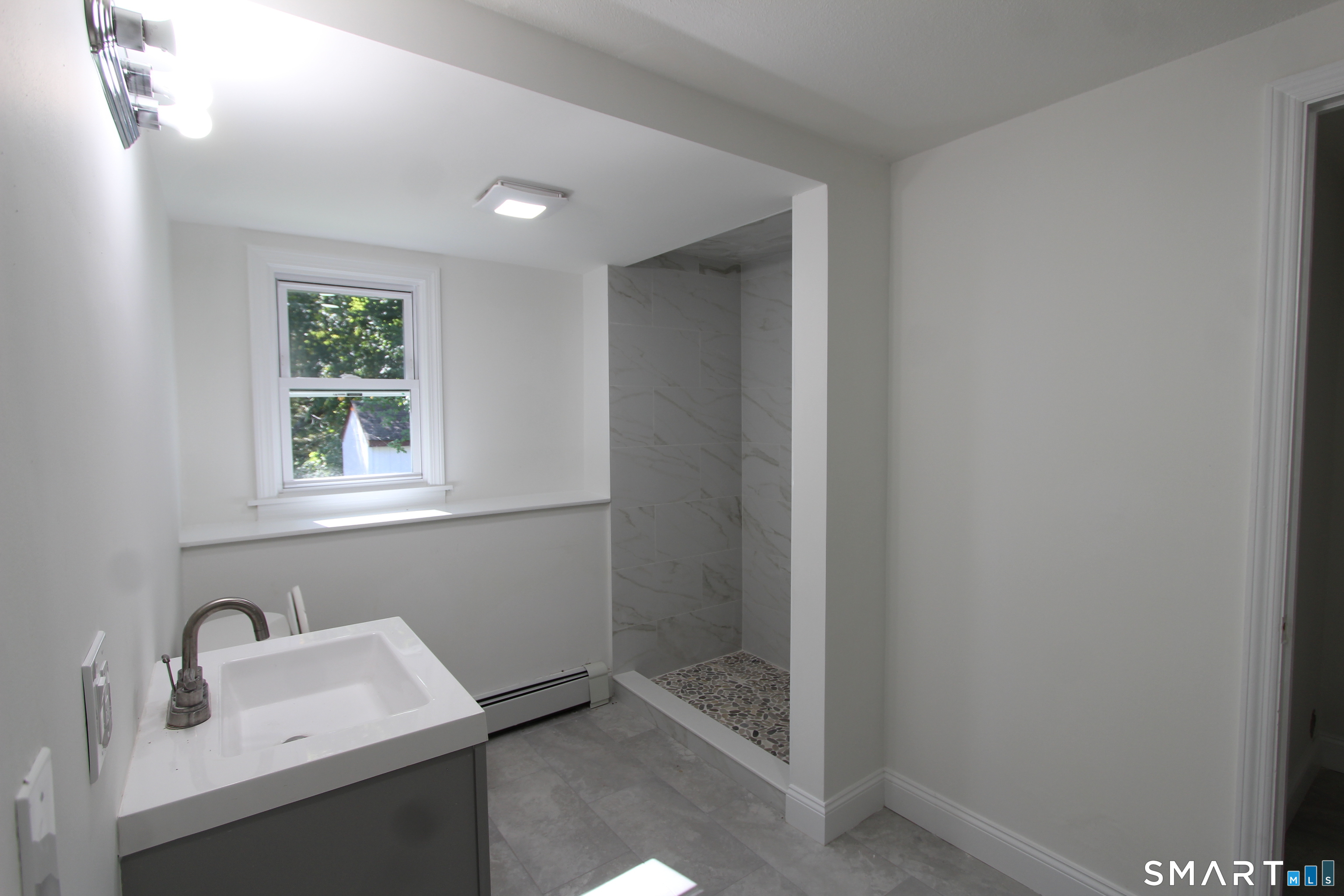 17 Forest Lane Bloomfield CT 06002