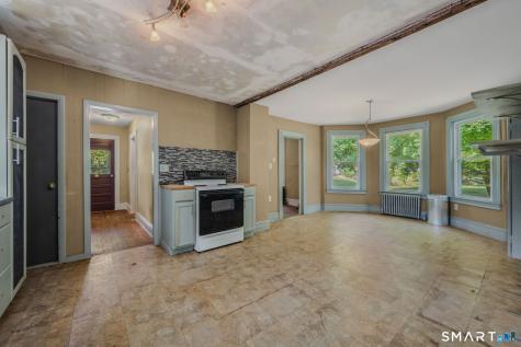 180 North Road Groton CT 06340