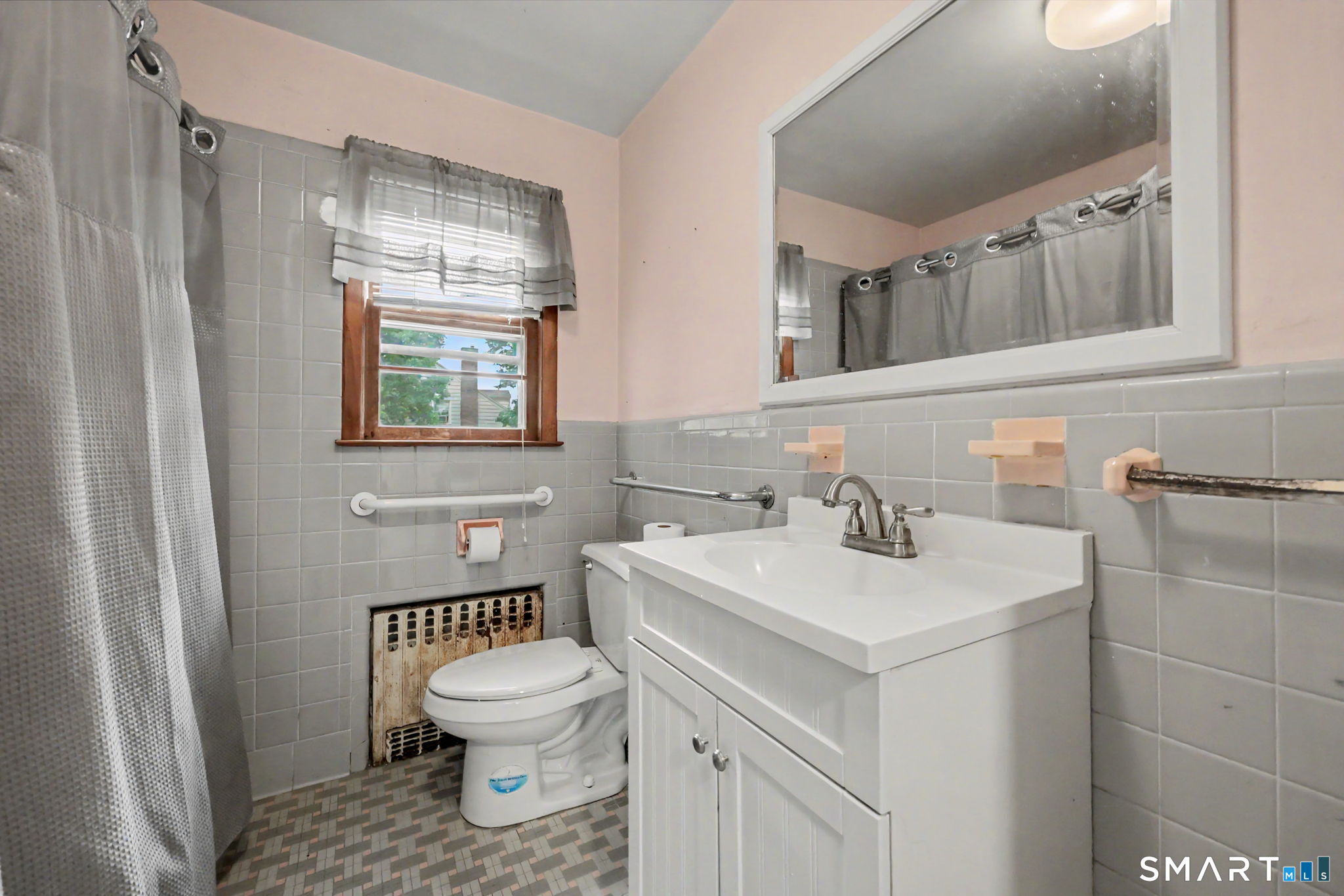 884 Wood Avenue Bridgeport CT 06604