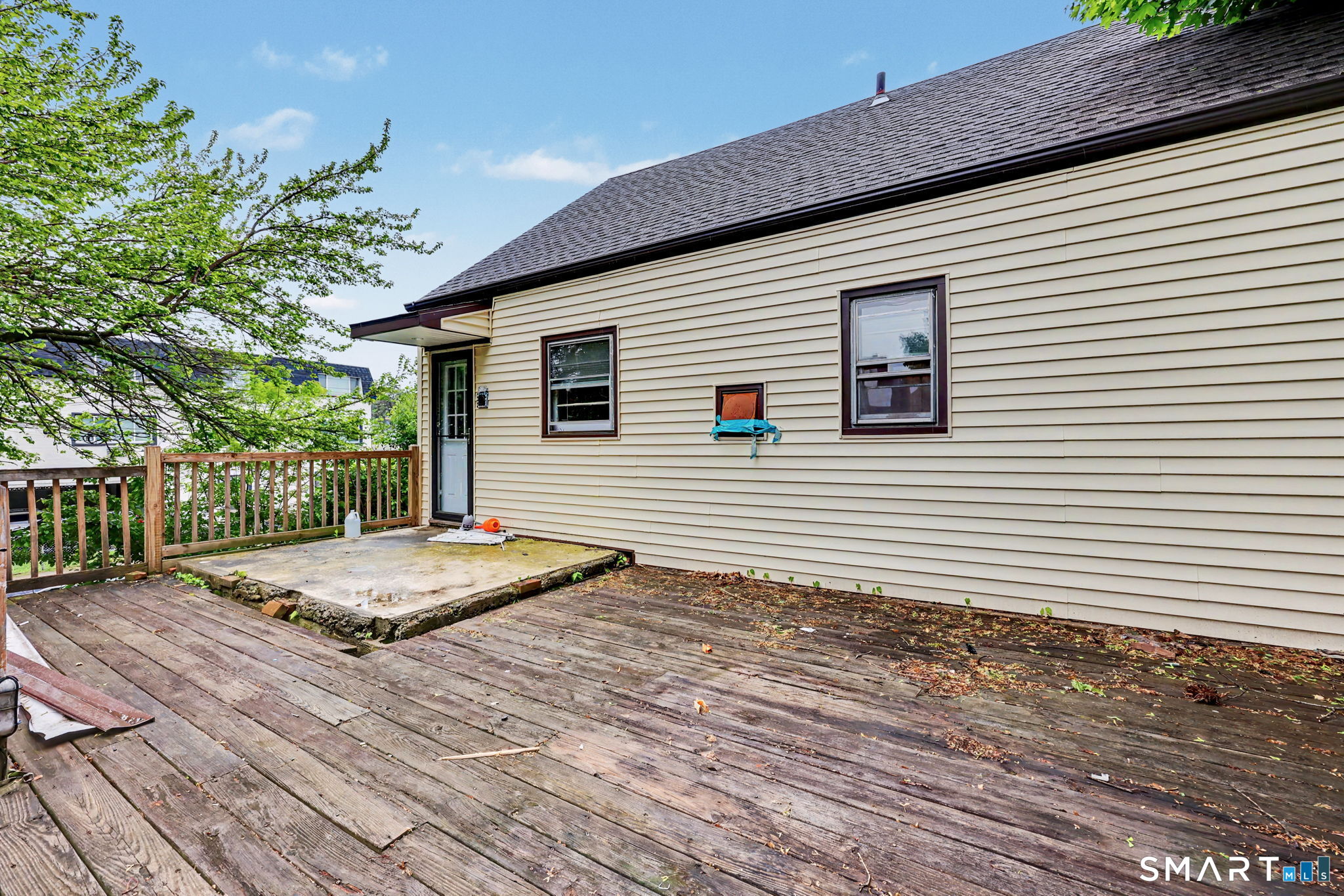 884 Wood Avenue Bridgeport CT 06604