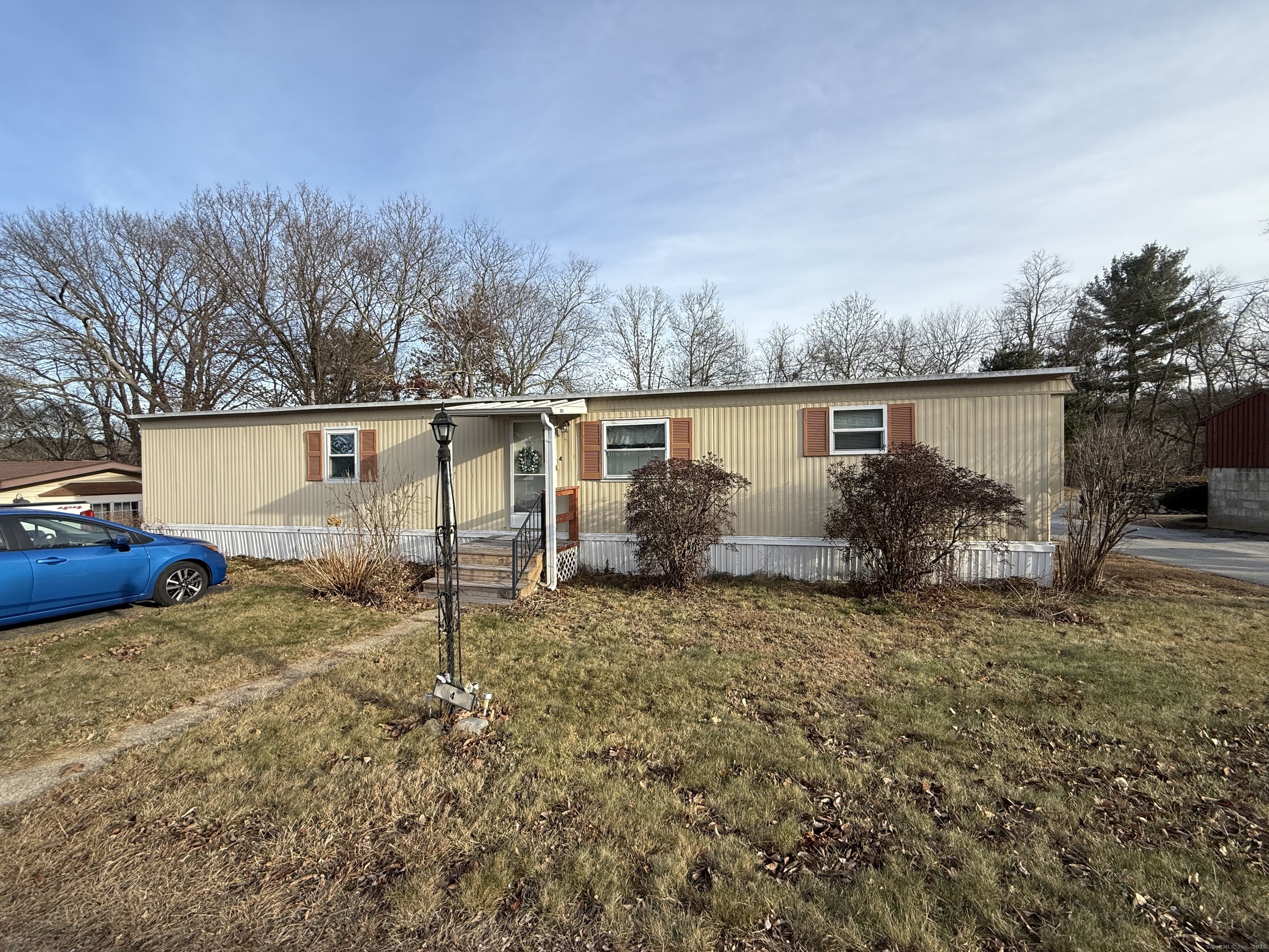 4 Sunshine Terrace Thompson CT 06255