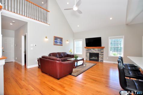 45 Peckham Farm Drive Newington CT 06111