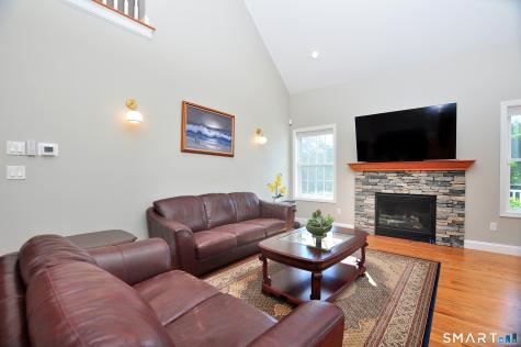 45 Peckham Farm Drive Newington CT 06111