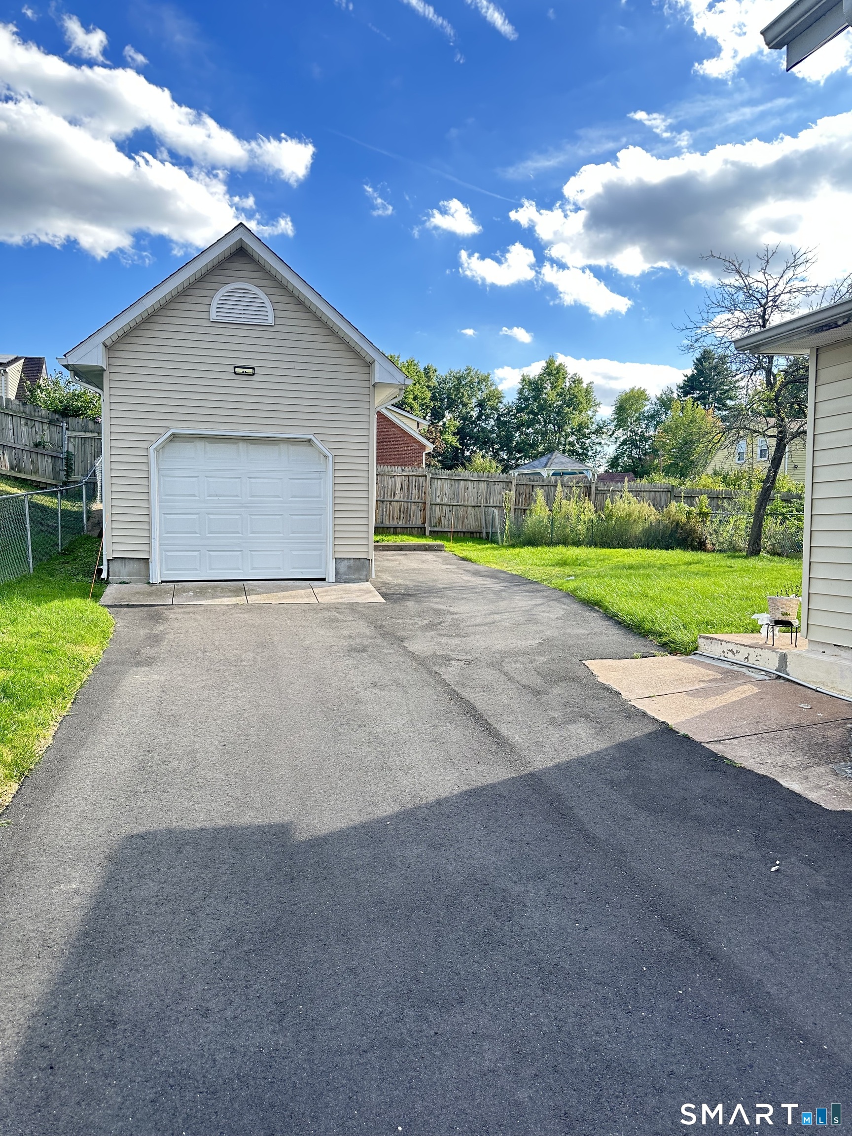 83 Faneuil Street Windsor CT 06095