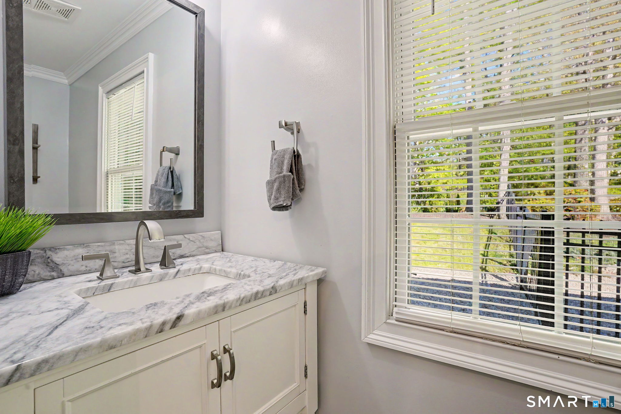 15 Maplecrest Drive Danbury CT 06811