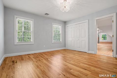 15 Maplecrest Drive Danbury CT 06811
