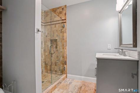 15 Maplecrest Drive Danbury CT 06811