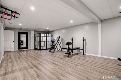 15 Maplecrest Drive Danbury CT 06811