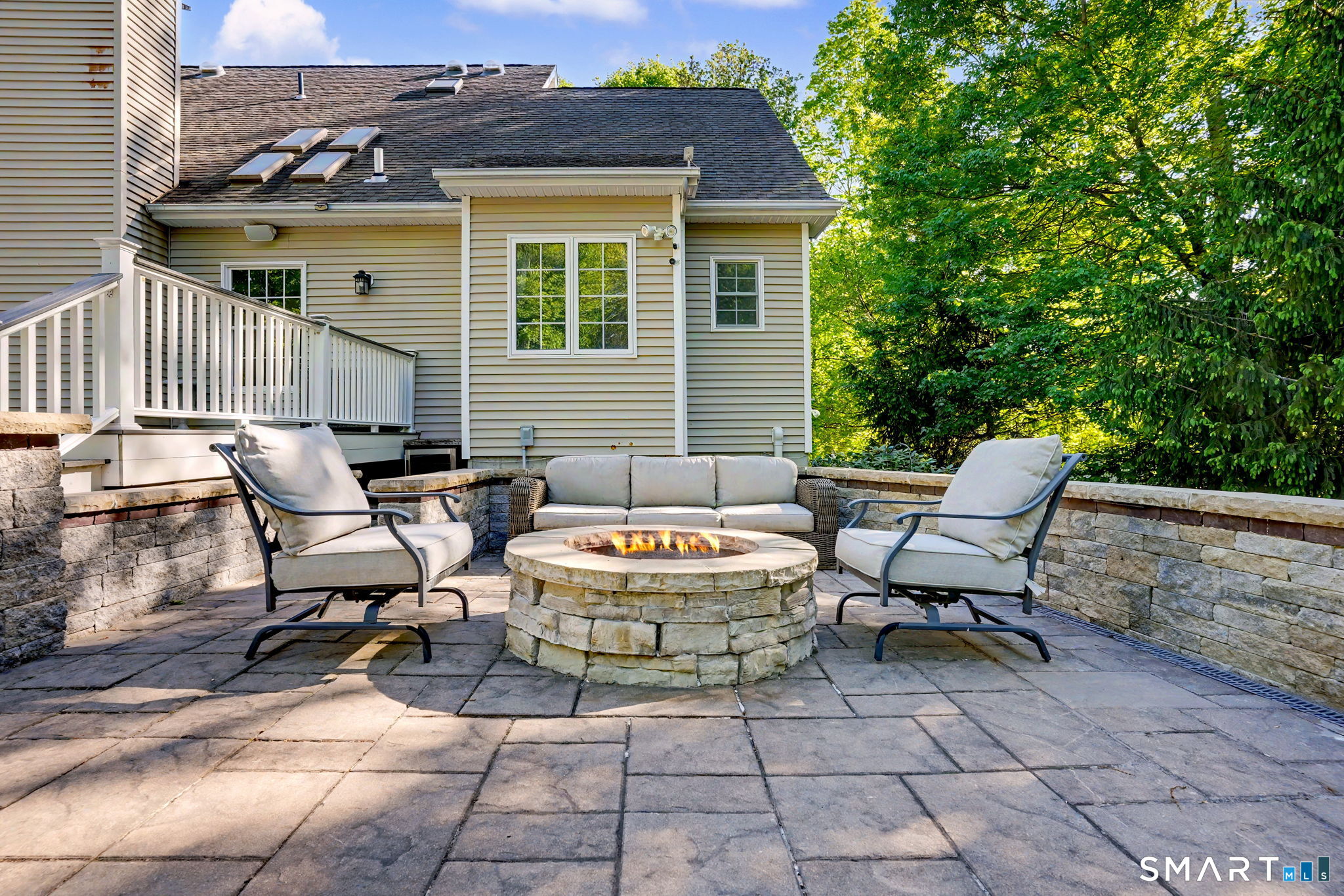 15 Maplecrest Drive Danbury CT 06811