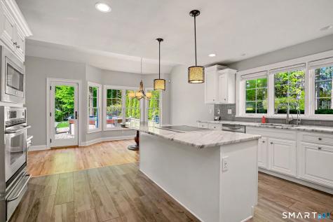 15 Maplecrest Drive Danbury CT 06811