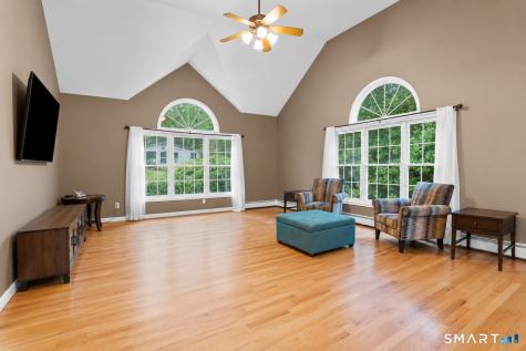 36 Little Fox Run Shelton CT 06484