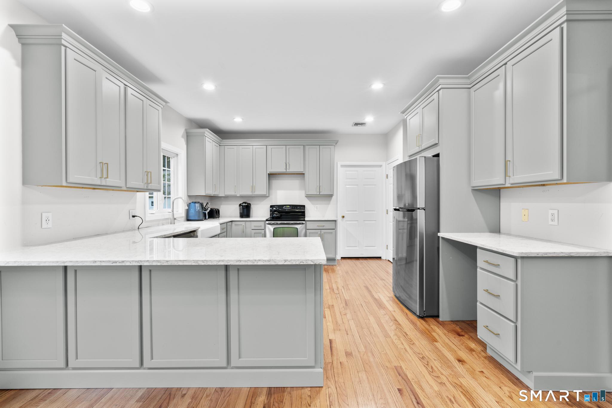 36 Little Fox Run Shelton CT 06484