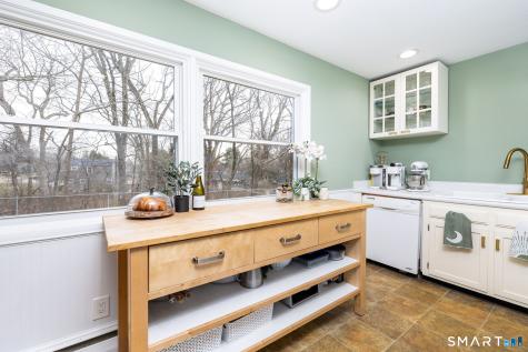 32 Jackson Road Enfield CT 06082