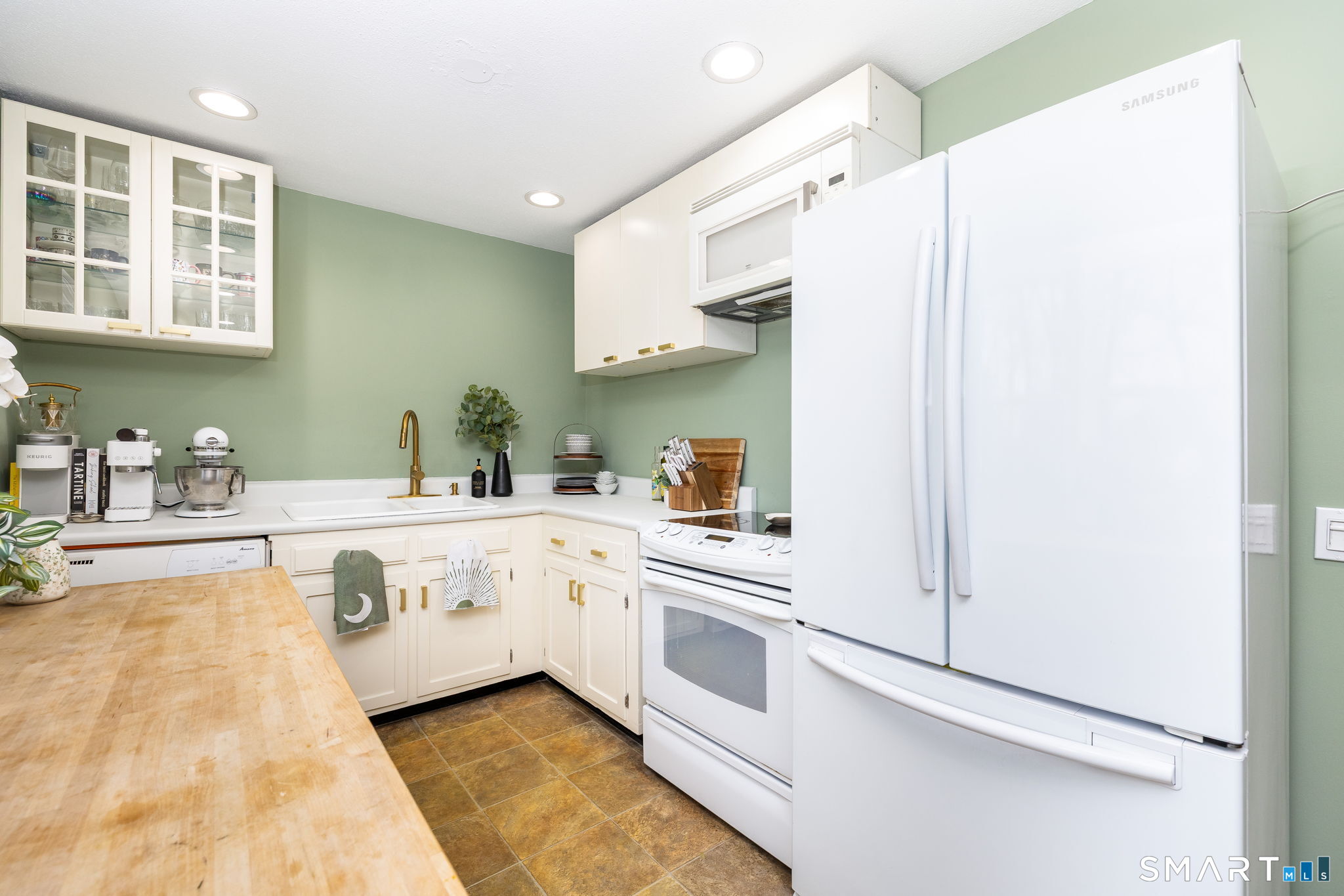 32 Jackson Road Enfield CT 06082