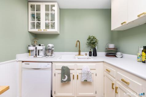 32 Jackson Road Enfield CT 06082