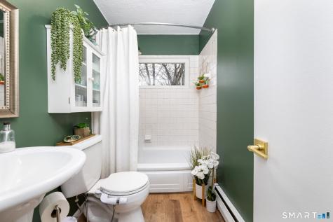 32 Jackson Road Enfield CT 06082