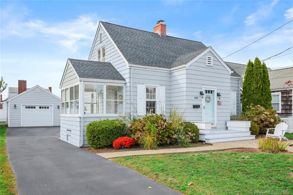 249 Victoria Lawn Stratford CT 06615