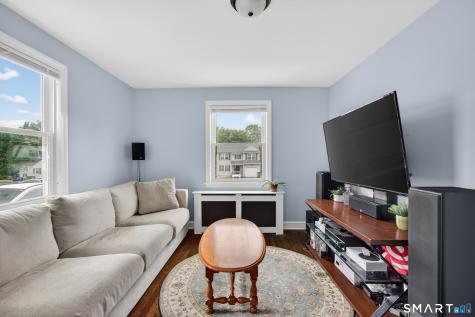 33 Sinclair Street Windsor CT 06095