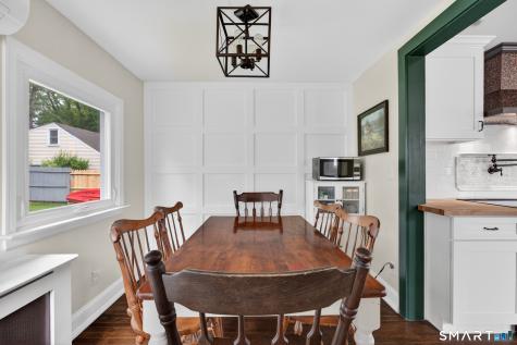 33 Sinclair Street Windsor CT 06095