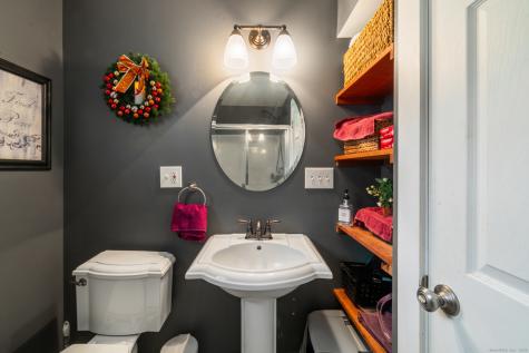 10 Hazel Plain Road Woodbury CT 06798