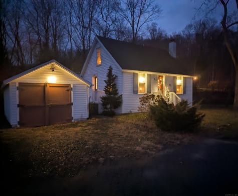 10 Hazel Plain Road Woodbury CT 06798