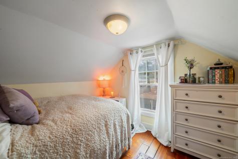 10 Hazel Plain Road Woodbury CT 06798