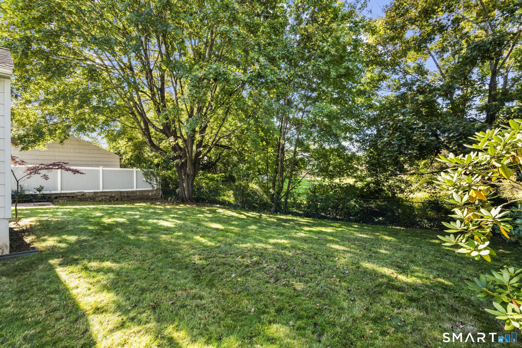 12 Palmer Woods Circle Branford CT 06405