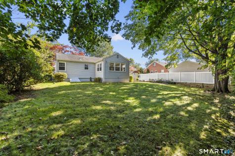 12 Palmer Woods Circle Branford CT 06405