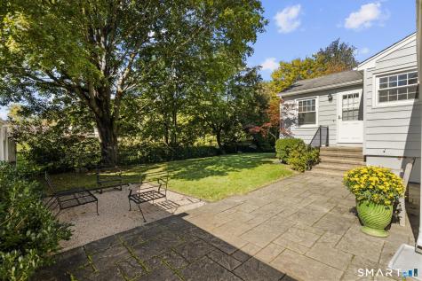 12 Palmer Woods Circle Branford CT 06405