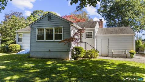 12 Palmer Woods Circle Branford CT 06405