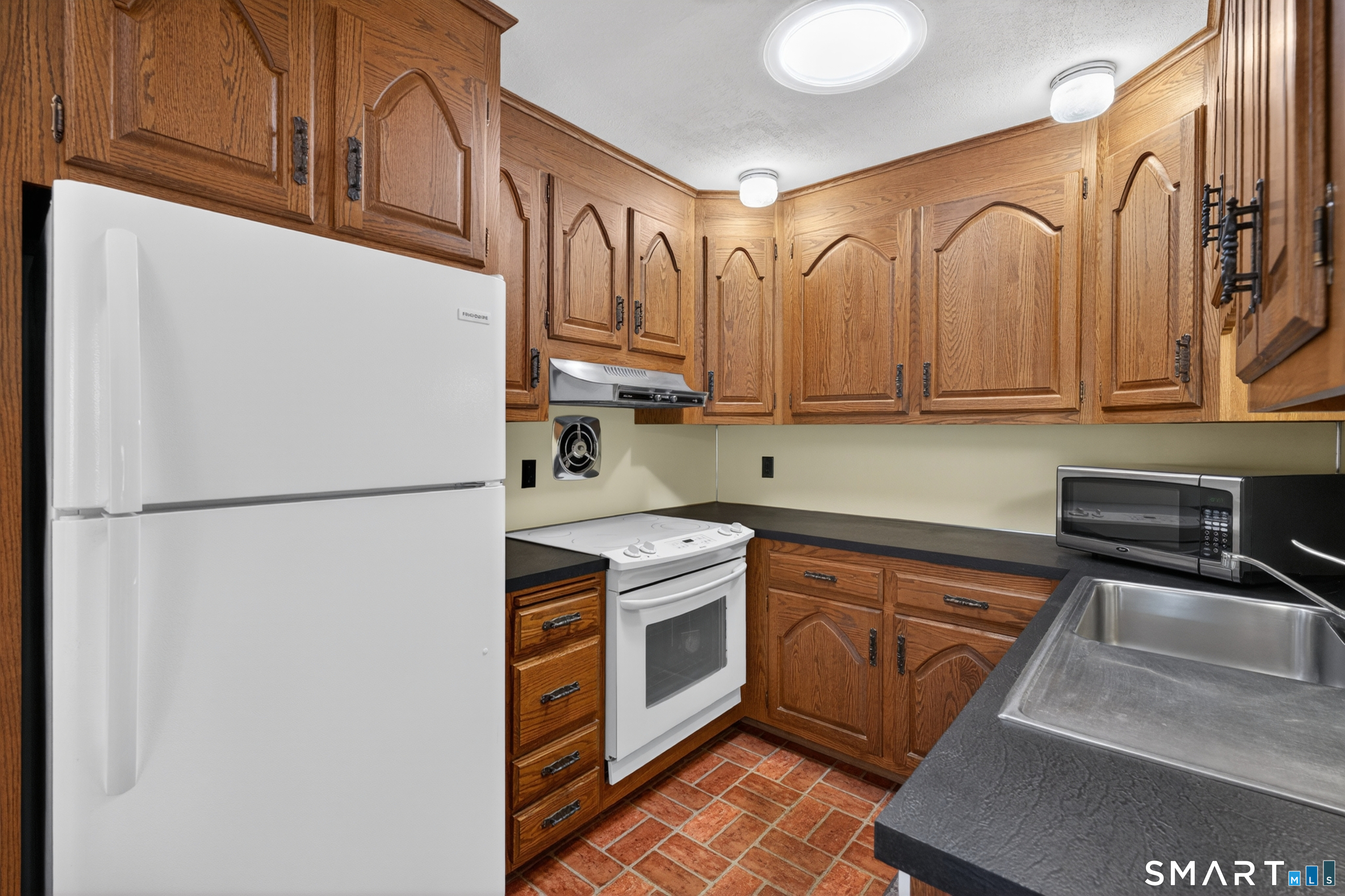 122 Indigo Street Groton CT 06355