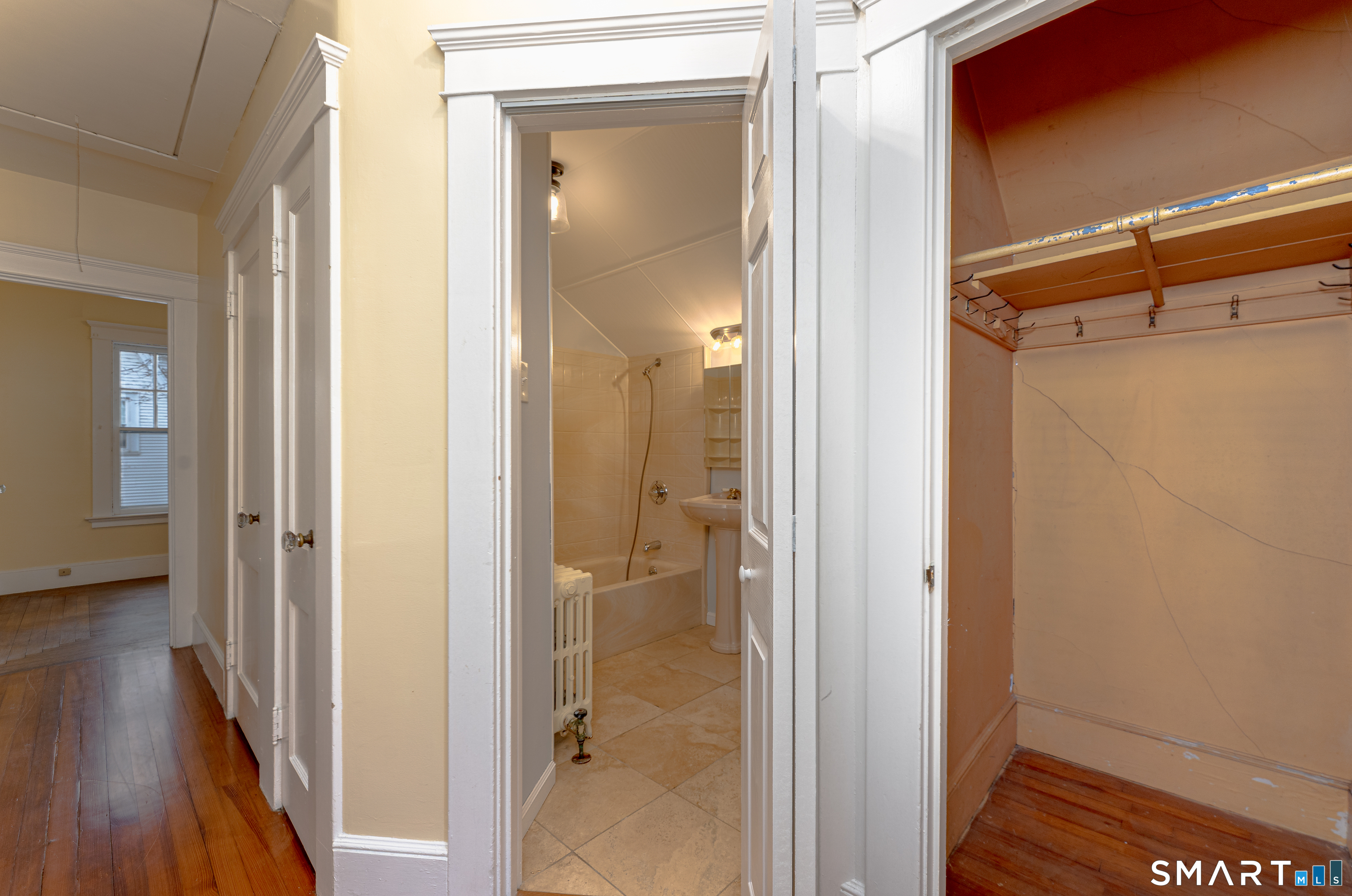 46 Forbes Place East Haven CT 06512