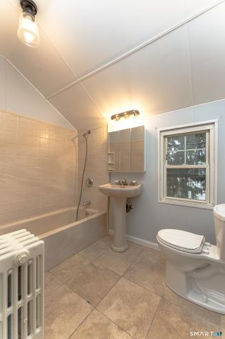 46 Forbes Place East Haven CT 06512