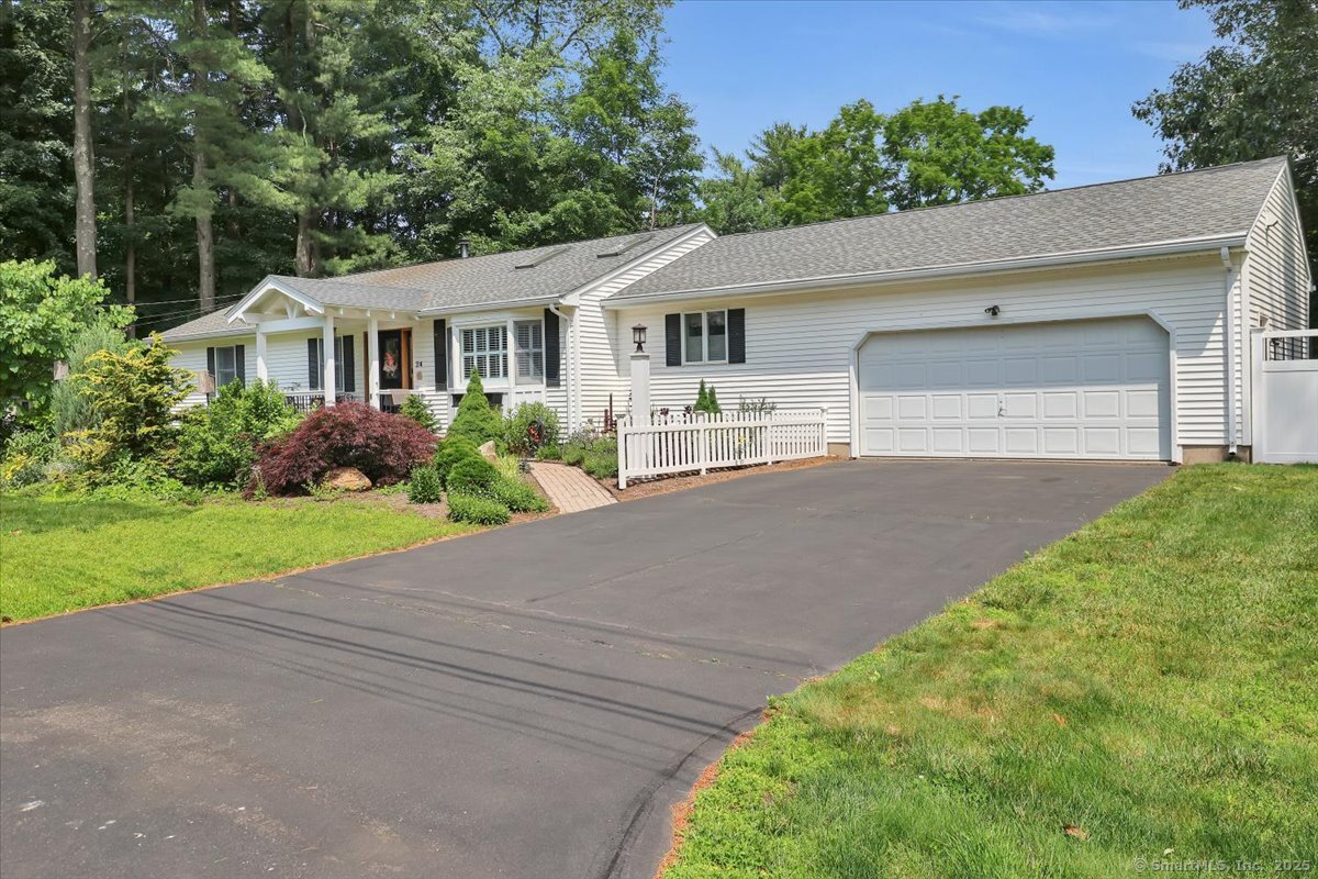 24 Fernwood Road Avon CT 06001