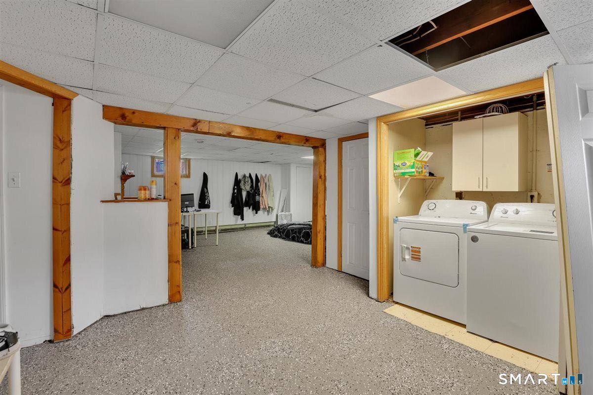 56 Oakwood Road Manchester CT 06042
