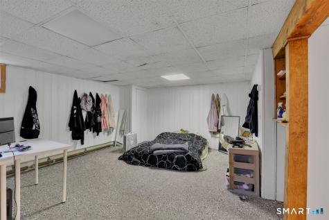 56 Oakwood Road Manchester CT 06042