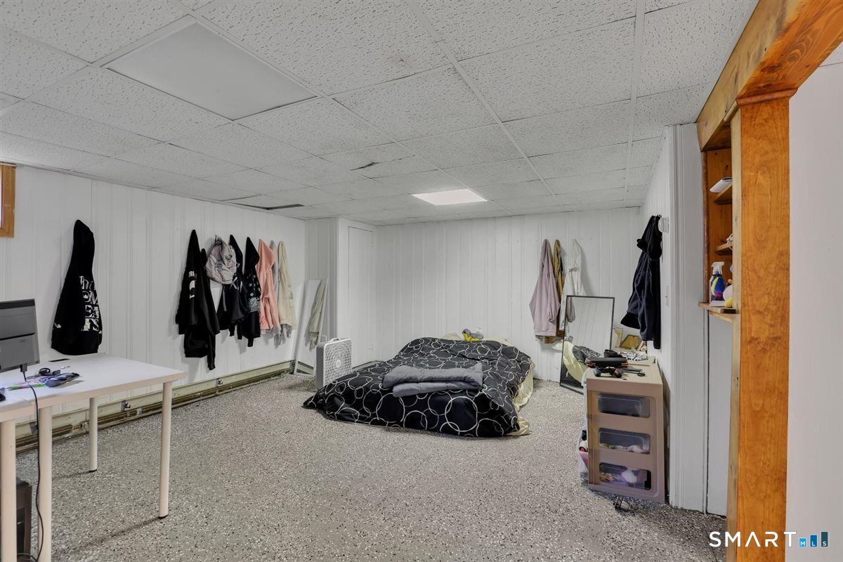 56 Oakwood Road Manchester CT 06042