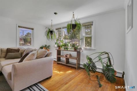 56 Oakwood Road Manchester CT 06042