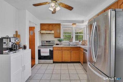 56 Oakwood Road Manchester CT 06042
