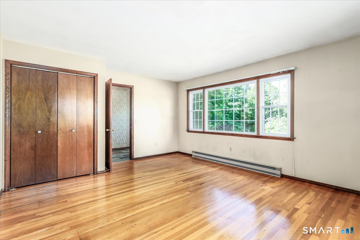 16 Greta Drive Danbury CT 06810