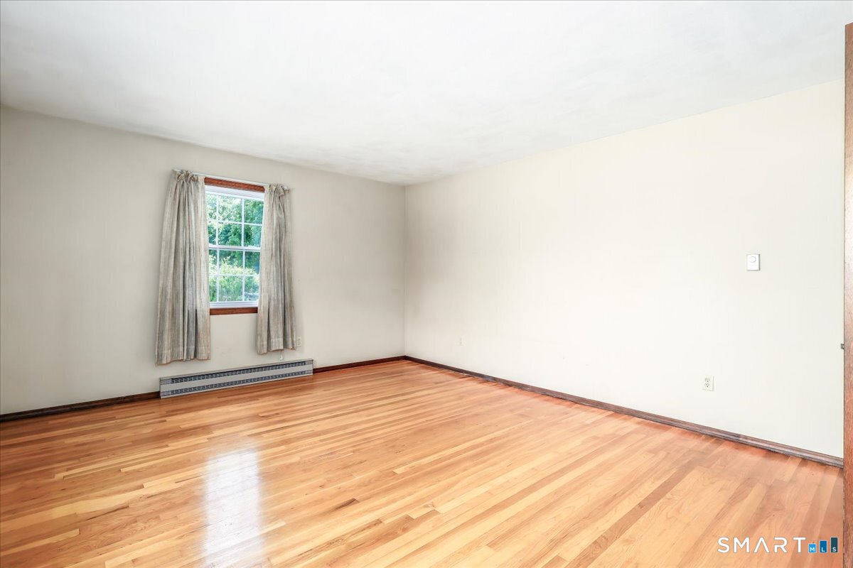 16 Greta Drive Danbury CT 06810