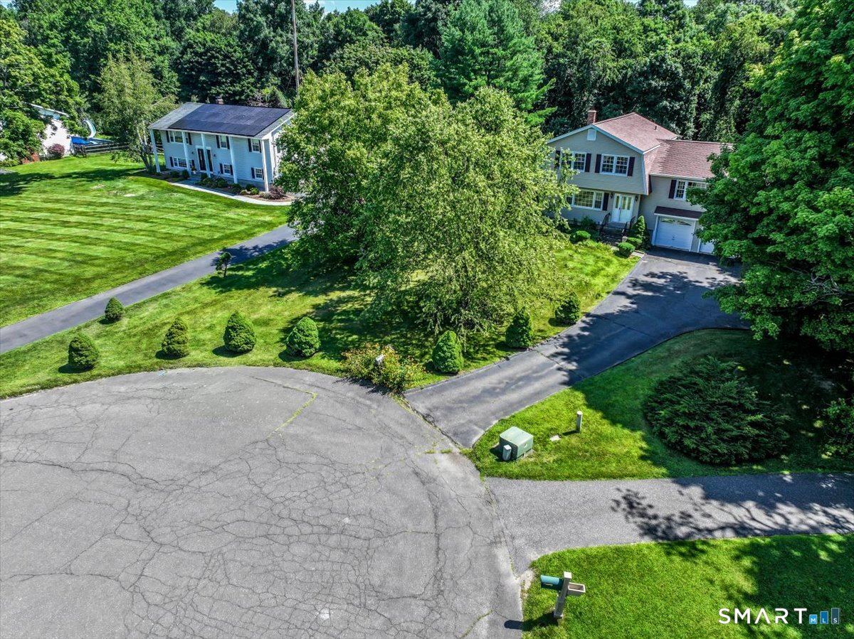 16 Greta Drive Danbury CT 06810