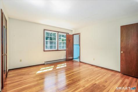 16 Greta Drive Danbury CT 06810
