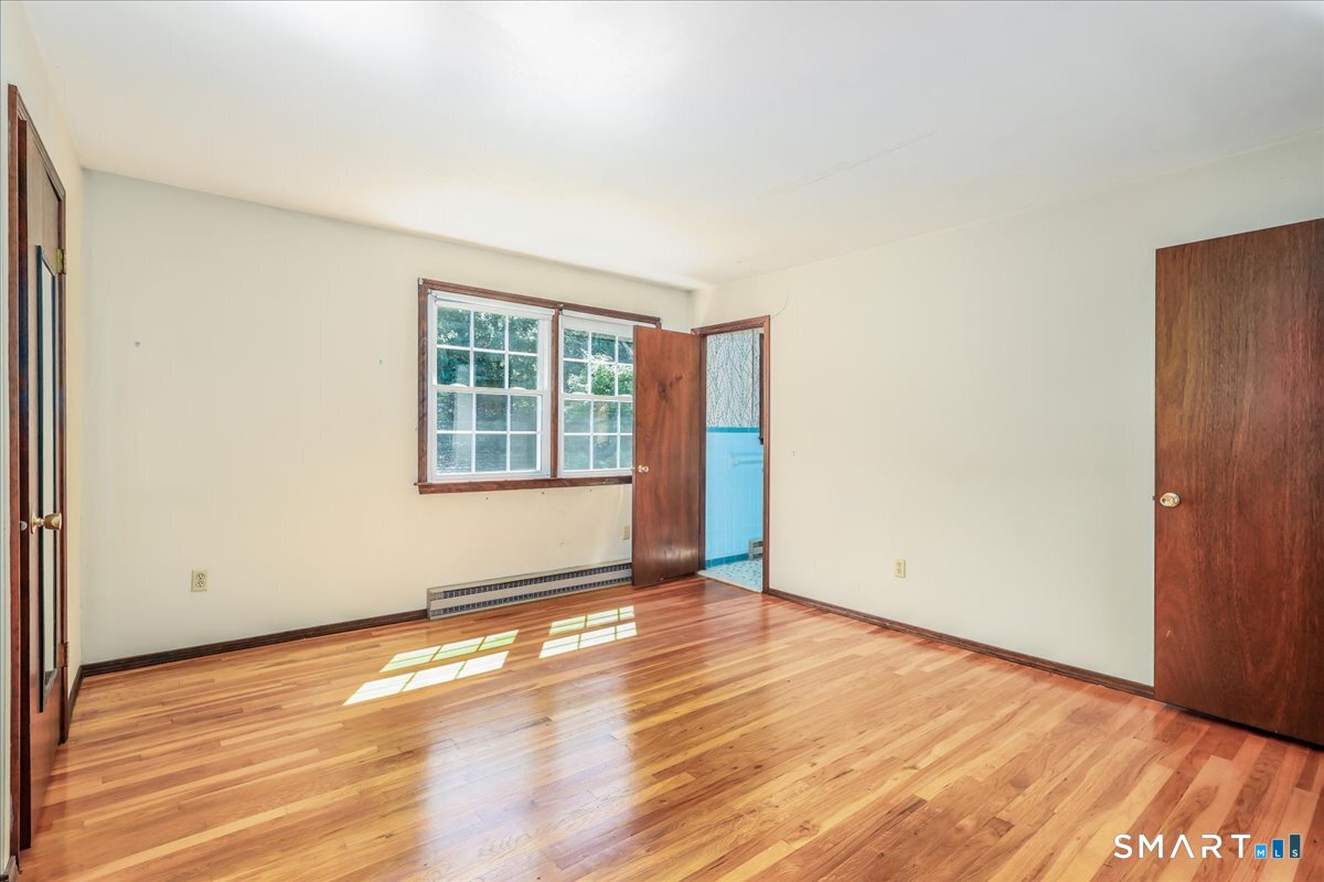 16 Greta Drive Danbury CT 06810