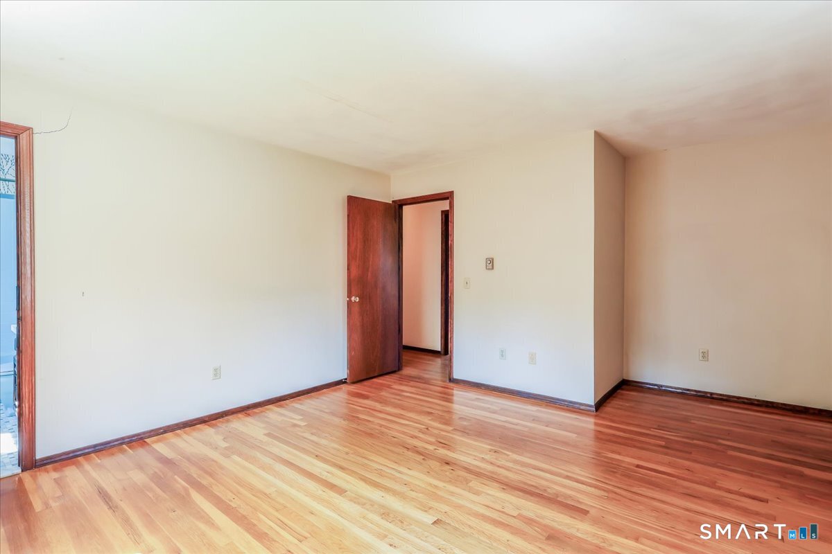 16 Greta Drive Danbury CT 06810